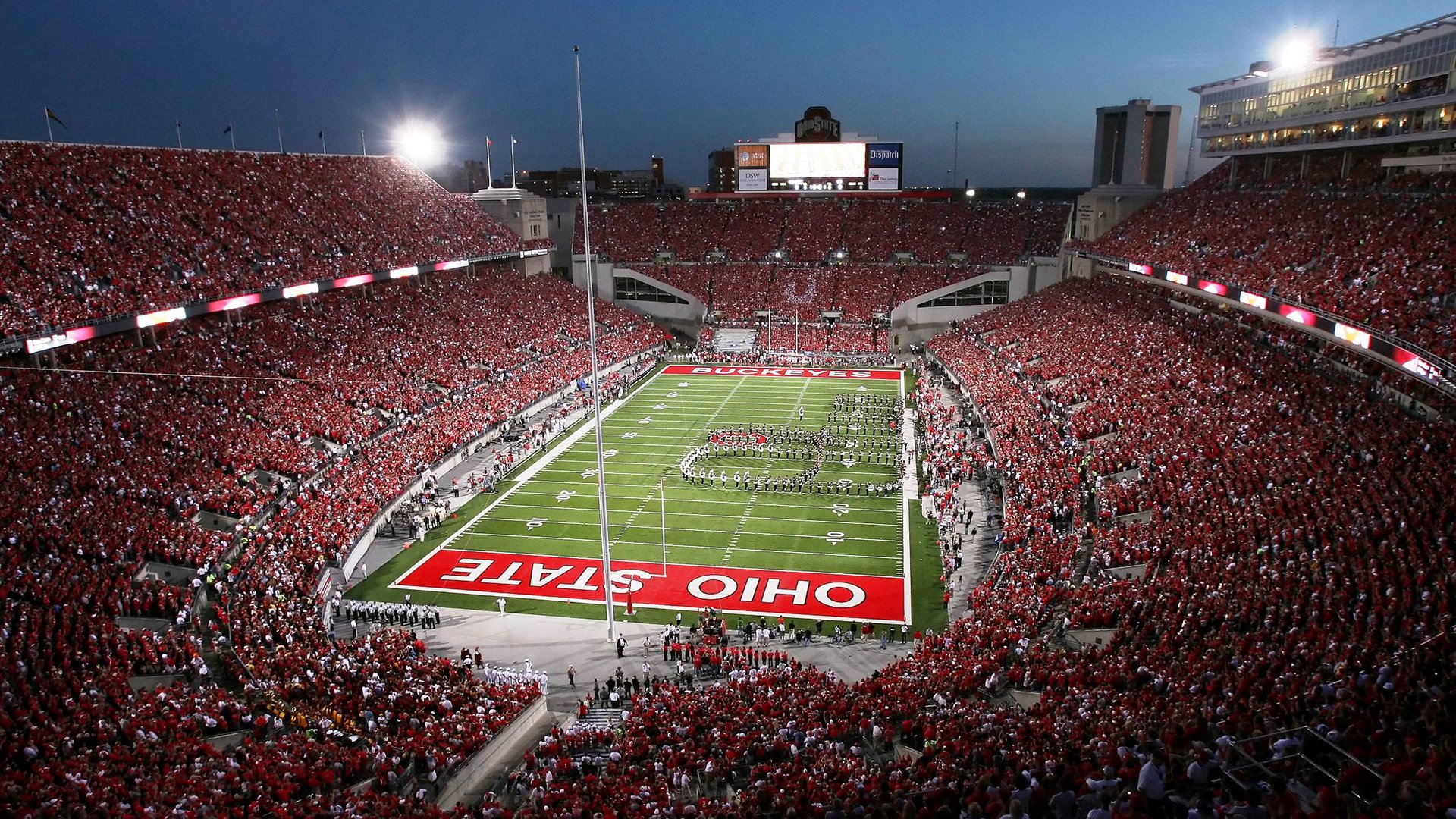 九游娱乐-足协杯八强战激情夜！布伦森里突外投，俄克拉荷马城雷霆血战波尔图的简单介绍